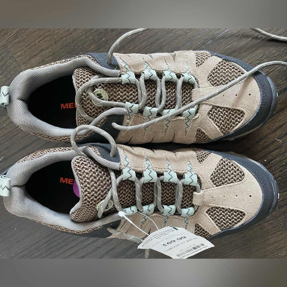 Merrell Accentor Women’s Hiking Shoes - US 8.5